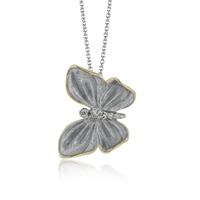 Monarch Butterfly Pendant Necklace in 18k Gold with Diamonds