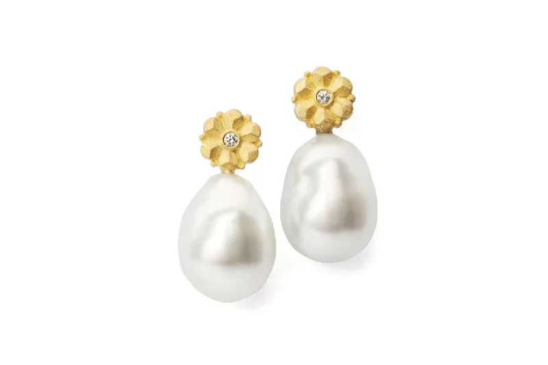 celestial sun and moon earrings Nannina Tahiti 18K Gold Earrings w. Diamonds & Pearls