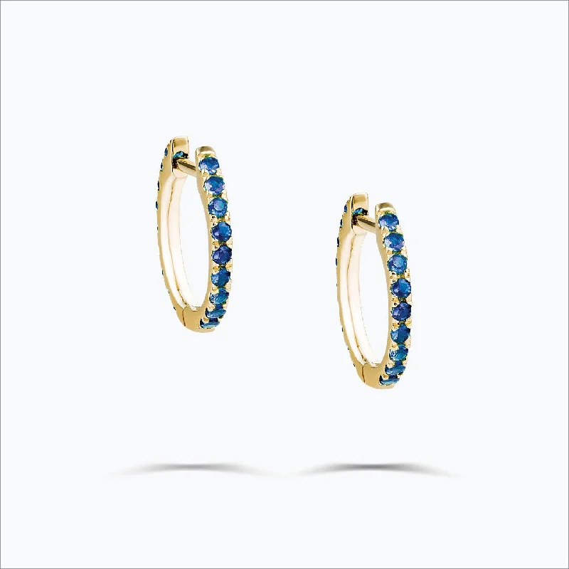 Single Line 18K Gold Hoops w. Blue Sapphire