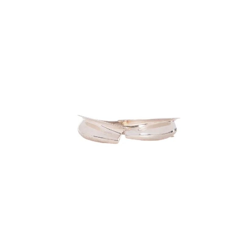 real diamond solitaire ring Pre-Owned Tiffany & Co. Frank Gehry Fish Bangle